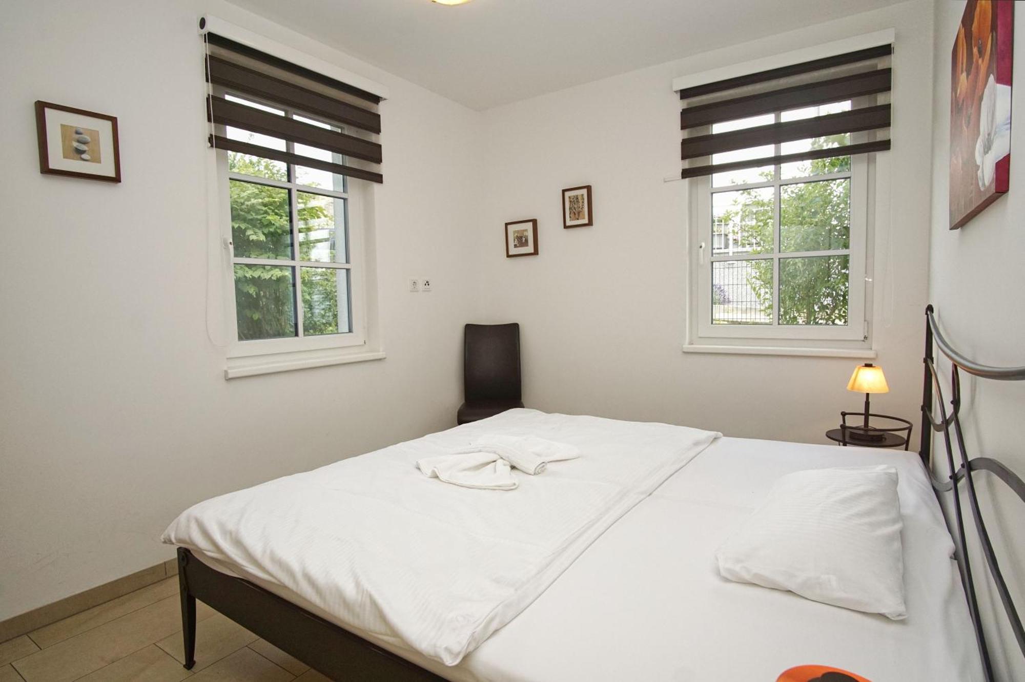 Terrasse, Gratis Nutzung Vom Ahoi Erlebnisbad Und Sauna In Sellin - Villa Antje Fewo 04 Goehren  Exterior foto